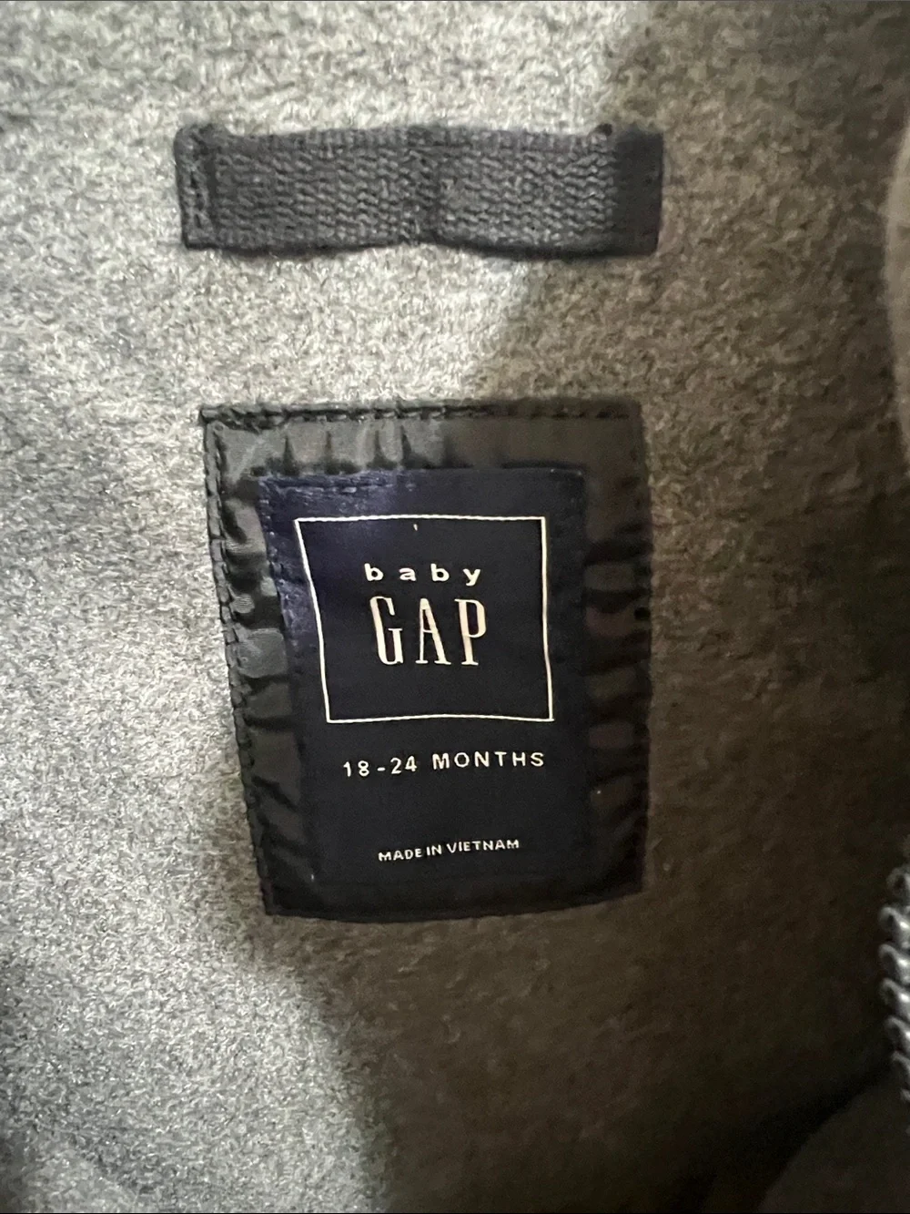 GAP Black and Gray Mountain-Print Puffer Vest